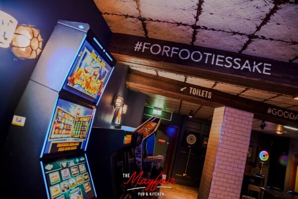 Mancave Arcade & Beers Package - Image 2