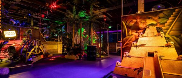 Junkyard Golf Liverpool - Image 12